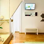 מלון דירות Cozy Hideout -
