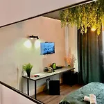 מלון דירות Cozy Hideout -