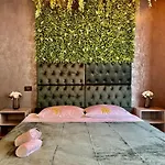 מלון דירות Cozy Hideout - 4*
