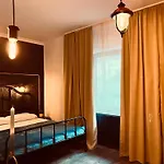 شقة فندقية Cozy Hideout - 4*