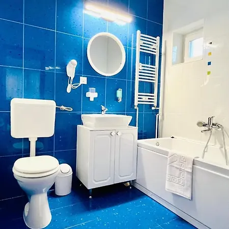 Ξενοδοχείο με διαμερίσματα Cozy Hideout - 4*