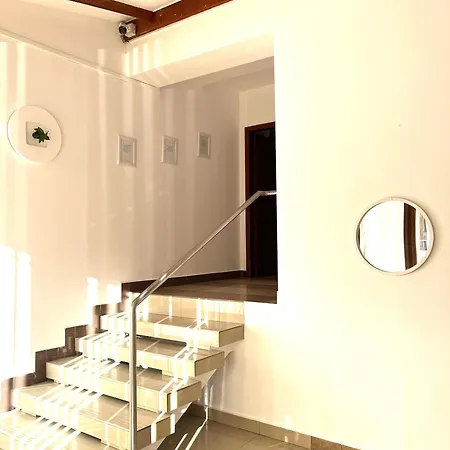 아파트호텔 Cozy Hideout - 3*