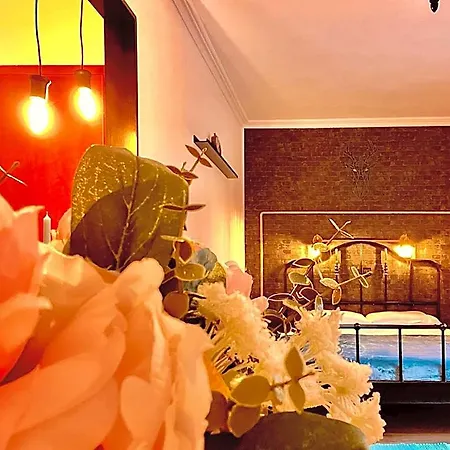 Ξενοδοχείο με διαμερίσματα Cozy Hideout - 4*