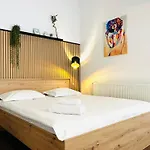 Ξενοδοχείο με διαμερίσματα Cozy Hideout - Τιμισοάρα