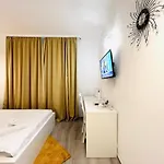 Ξενοδοχείο με διαμερίσματα Cozy Hideout - 4*