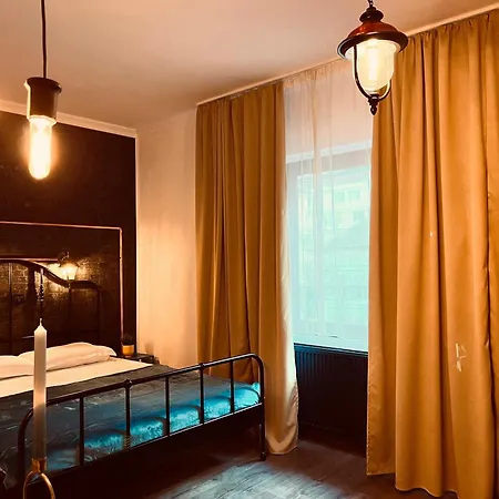 Апарт-отель Cozy Hideout - 3*
